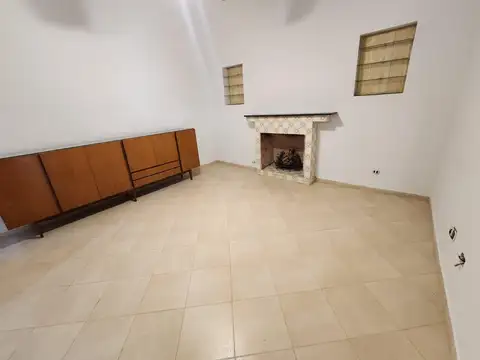Depto Tipo Casa en Venta 50 años