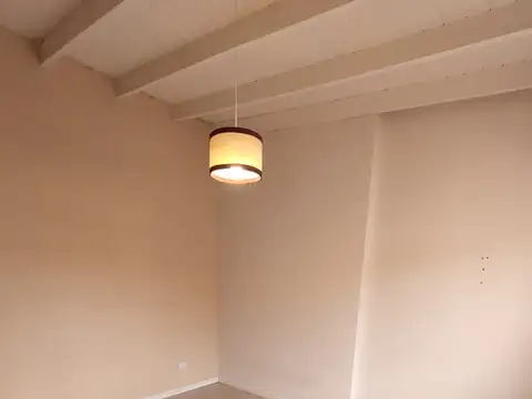 Depto Tipo Casa en Alquiler de 1 dormitorio