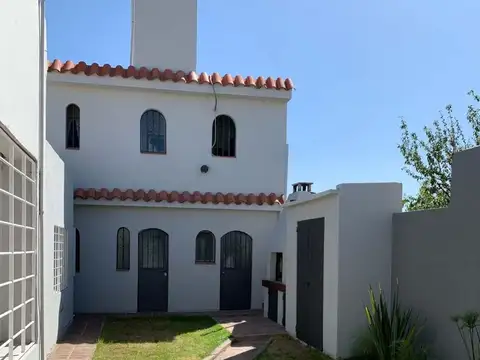 Domingo de Irala 900