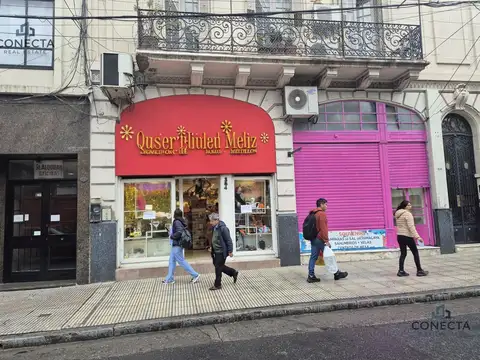 ALQUILA LOCAL EN ONCE CALLE LAVALLE 2300 COTILLON TELAS MERCERIAS