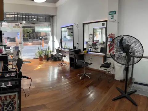 VENTA LOCAL COMERCIAL MORENO 830