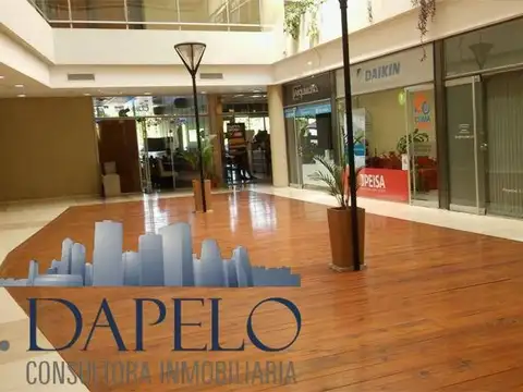 OFICINA Y 1 COCHERA SEMICUBIERTA