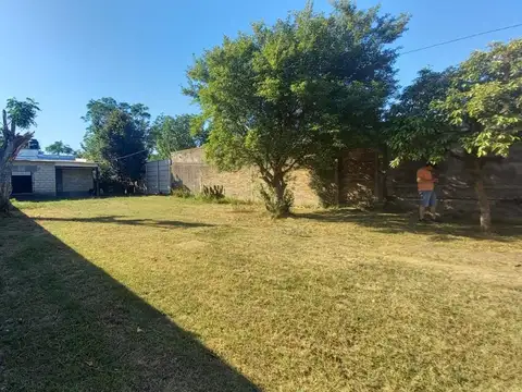 Casa 2 ambientes con 1 baño