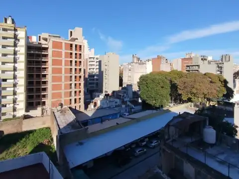 San Luis 2000, Piso 6°