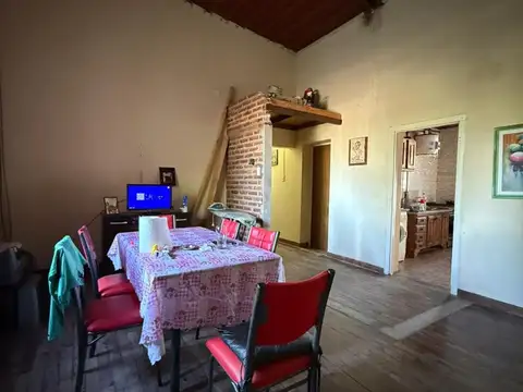 Depto Tipo Casa 5 ambientes con 1 baño