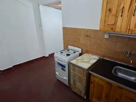 Depto Tipo Casa en Alquiler en Santos Lugares, $ 500.000