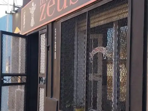 Local comercial en Juan José Paso AL 5300