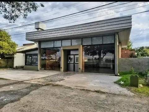 VENTA DE SALON COMERCIAL - ESPERANZA