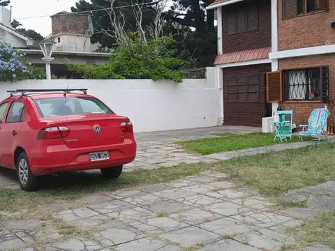 Depto Tipo Casa 3 ambientes con 2 baños