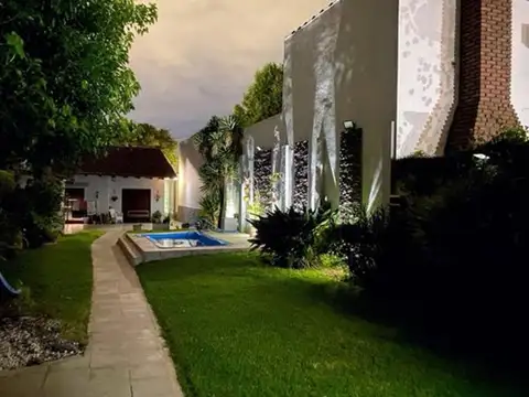 Casa 4 ambientes con 3 baños