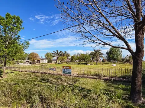 Lote de 1200 m2 en Roca