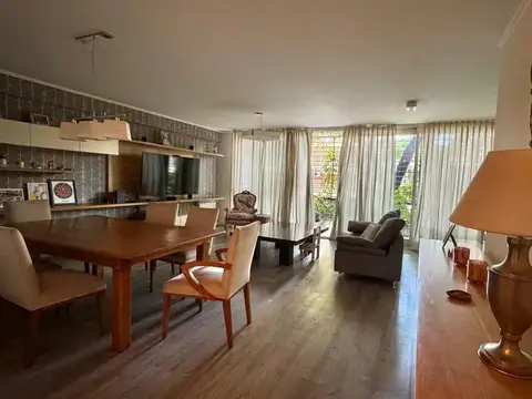 VENTA, PALERMO. 4 AMBIENTES. COCHERA