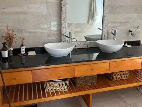 Casa al río en alquiler temporal en Vila Marina I