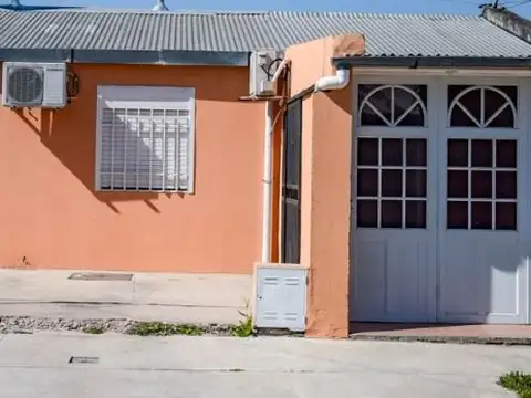 Casa 3 dormitorios - Apta crédito