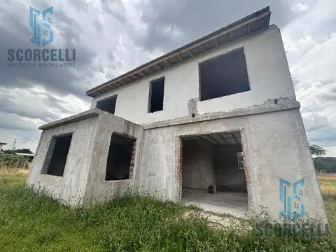 Casa en constr. 110 m2/ en TERRENO de 300 m2/ a mts del Mar, con hermosa vista!