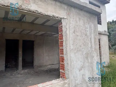 Casa en constr. 110 m2/ en TERRENO de 300 m2/ a mts del Mar, con hermosa vista!