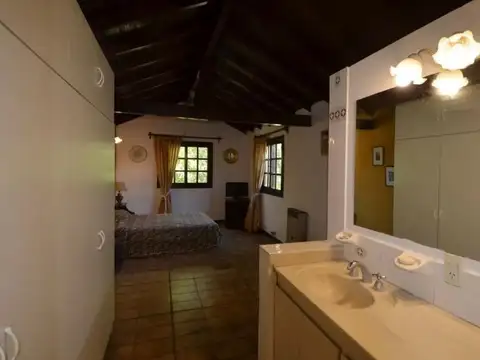Casa en Alquiler de 4 dormitorios