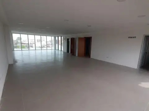 Oficina en Alquiler en San Lorenzo, $ 800.000