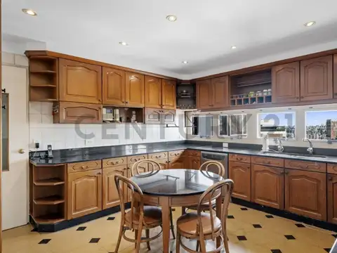 Departamento en Venta de 4 dormitorios