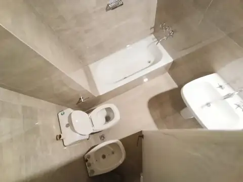 HERMOSO MONOAMBIENTE EN ALQUILER –APTO PROFESIONAL