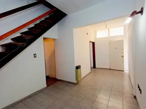 Depto Tipo Casa en Venta de 2 ambientes