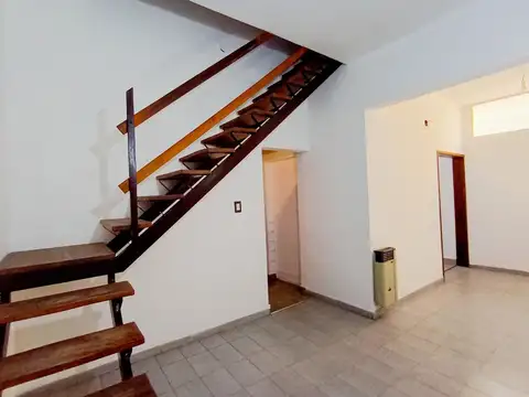 Depto Tipo Casa en Venta en Lanús Este, USD 65.000
