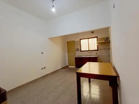 Depto Tipo Casa 3 ambientes con 1 baño