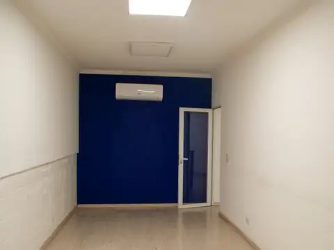 Presidente Perón 9295 - Nave 3600m2 , Piso 0