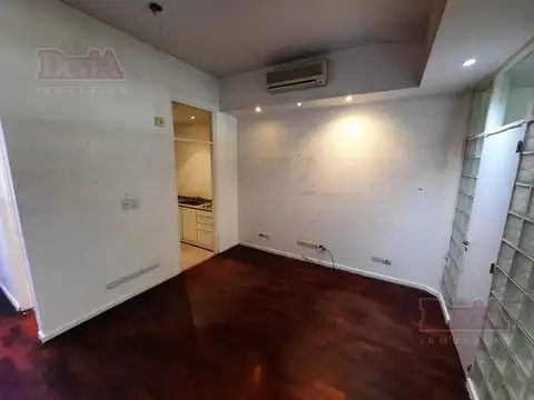 Oficina 2 ambientes con 1 baño