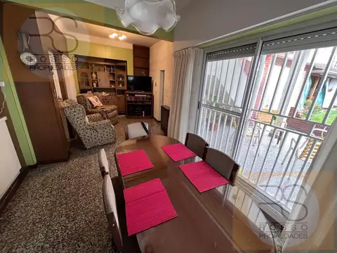 Casa en Venta con 1 cochera
