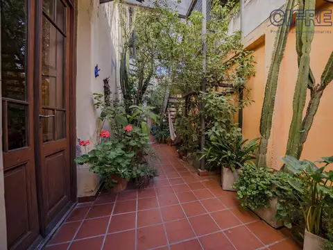 Depto Tipo Casa 4 ambientes con 3 baños