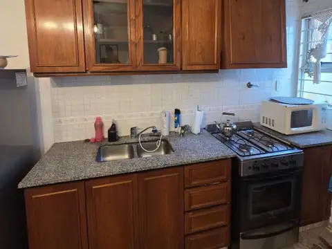 Departamento en Alquiler con 1 cocheras