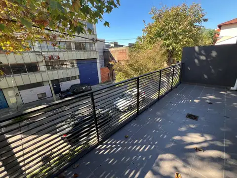 Depto Tipo Casa 3 ambientes con 2 baños