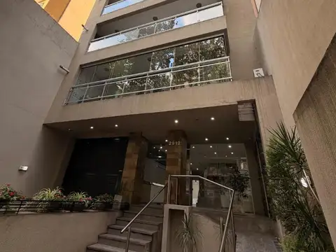 Venta, hermoso y amplio dpto 2 amb, pleno Lanusita