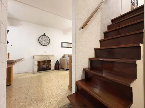 Depto Tipo Casa en Venta con 1 cocheras