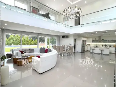 Casa 5 ambientes con 5 baños