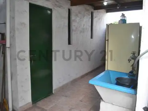 Cirilo correa 7400, Piso 0