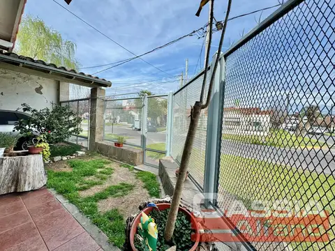 Casa en Venta en Lomas De Zamora, USD 99.000