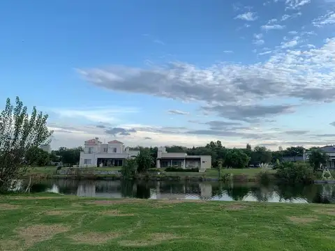 Terreno en Venta 45  mts Fondo