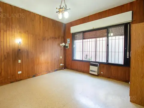 En Venta , PH 3 ambientes con entrada independiente, cochera, patio y terraza !