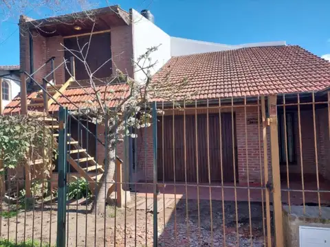 MAR DEL PLAT,CASA-CHALET,BUEN ESTADO CON RENTA, BUENA UBICAI