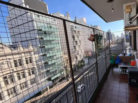 Depto 4 1/2 ambientes, COCHERA Todo luz, balcón