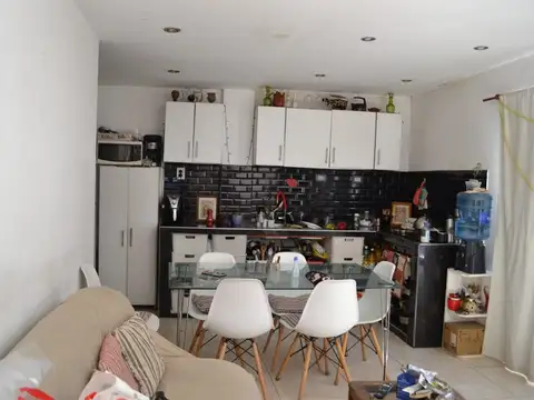 CASA + DEPTO 2 AMBIENTES EN BALLESTER OPORTUNIDAD