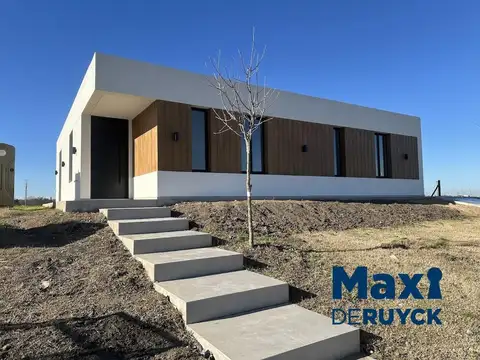 Casa a estrenar en Villalobos