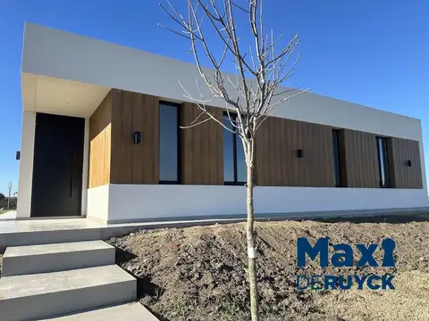 Casa en Venta en Pueblos Del Plata - Villalobos, USD 295.000