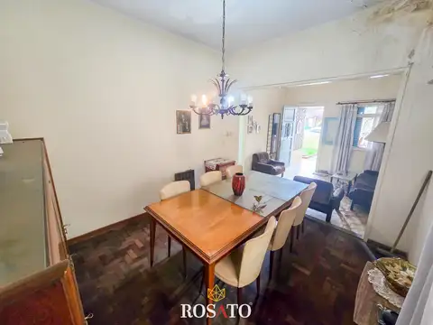 Casa en Venta con 1 cochera