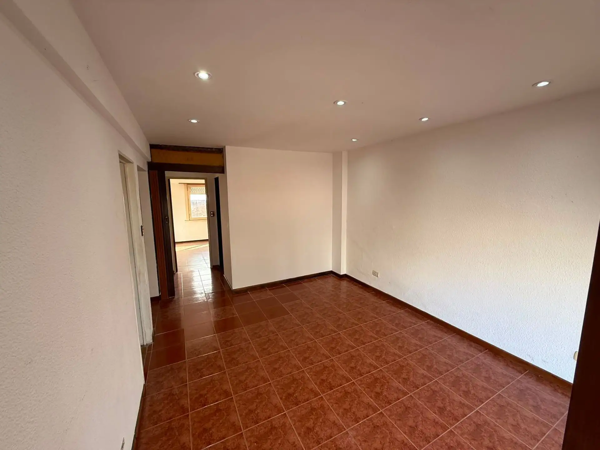 Departamento 2 ambientes con balcon al frente