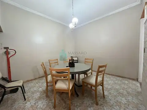 Depto Tipo Casa en Venta en Liniers, USD 220.000
