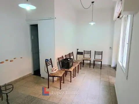 Depto Tipo Casa 2 ambientes con 1 baño