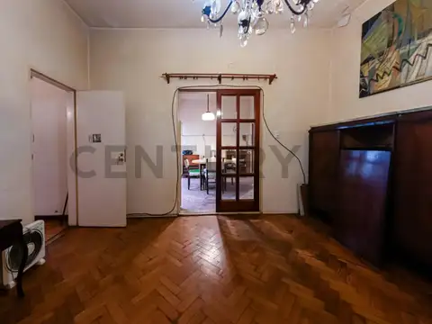 Agrelo 3800, Piso 0